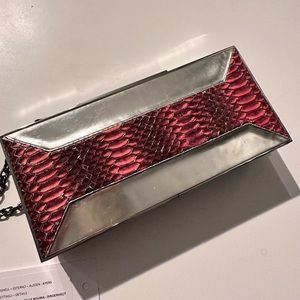 STUART WEITZMAN Chelsea Clutch Snakeskin Burgundy, Silver Leather Bag w Chain